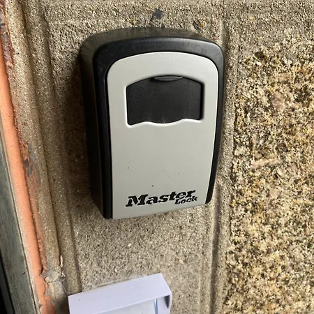 Moderne Proche Commerces Apartment