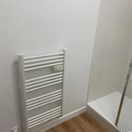 Moderne Proche Commerces Appartement
