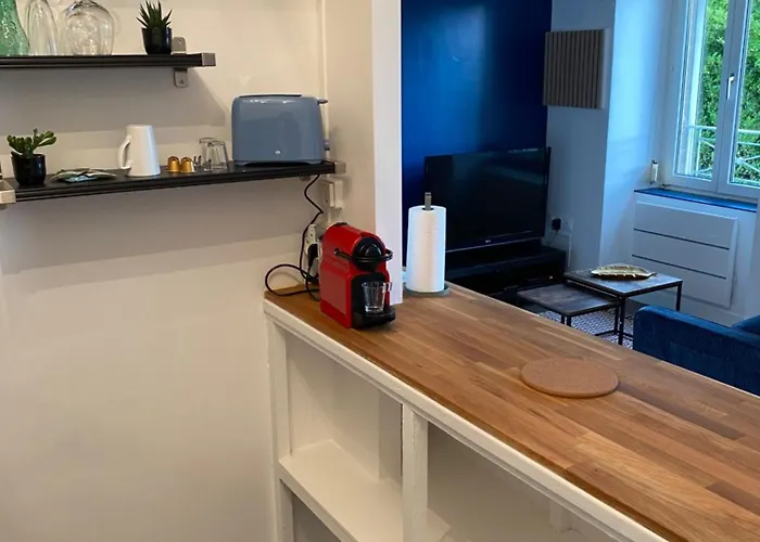 Moderne Proche Commerces * Brest