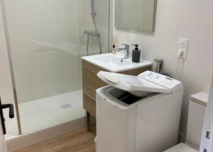 Moderne Proche Commerces *