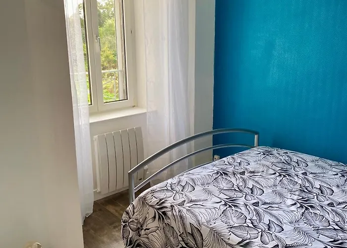 Moderne Proche Commerces Brest